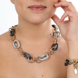 Collana maglie tonde martellate con elementi in resina grigio opaco Amea Luxury