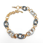 Collana maglie tonde martellate con elementi in resina grigio opaco Amea Luxury_1
