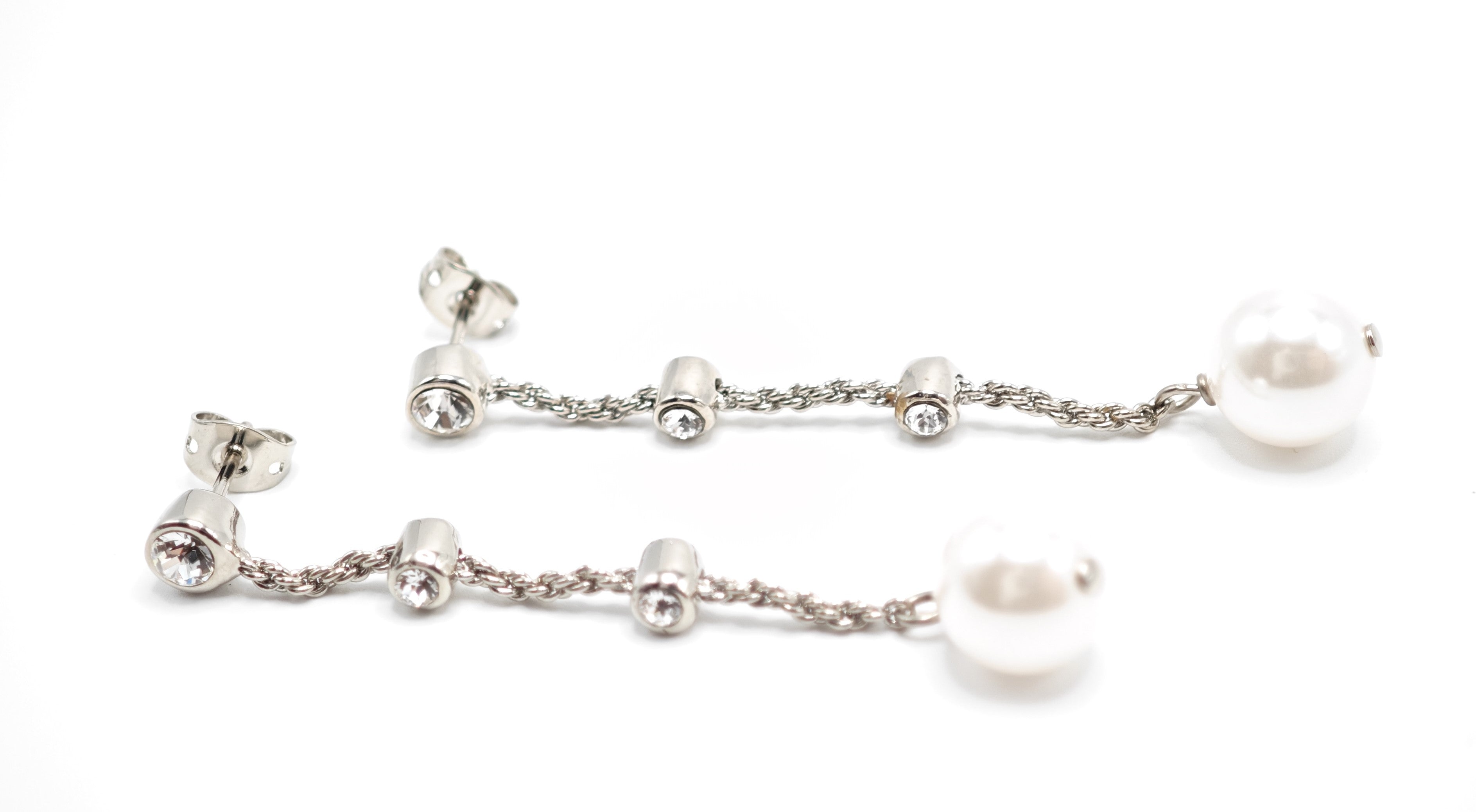Orecchini pendenti con cristalli e perla finale Amea Luxury_2