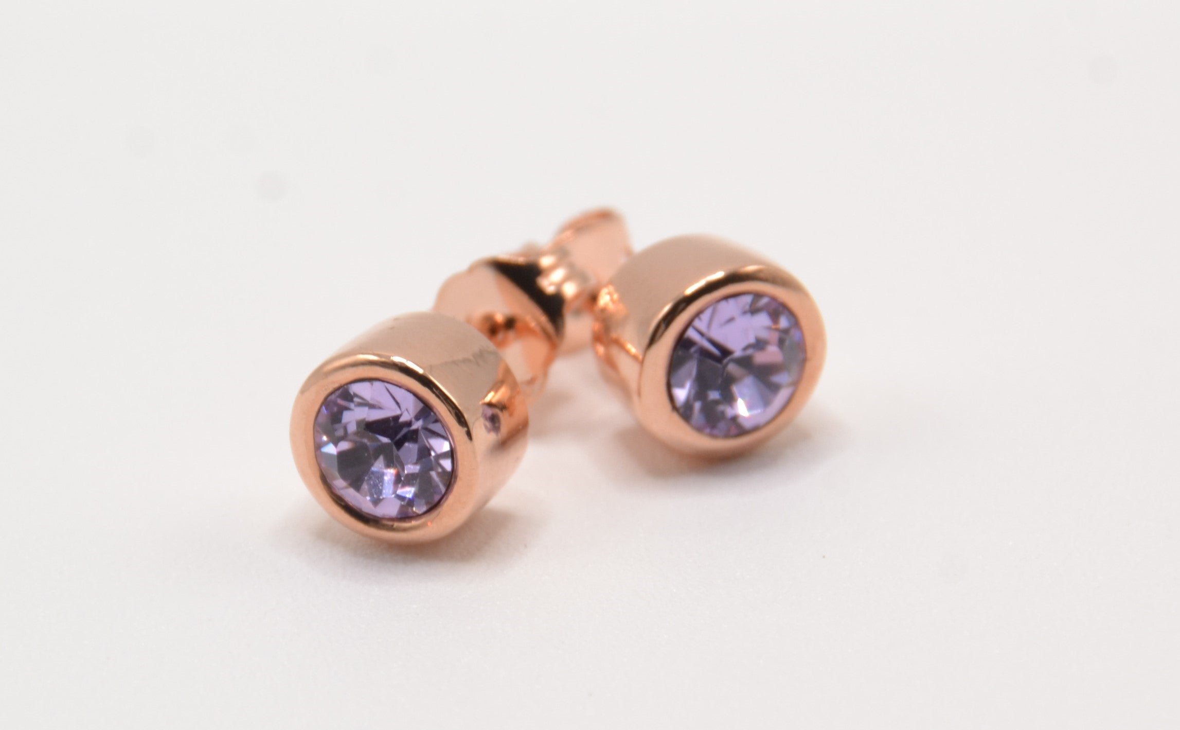 Orecchini punto luce placcati Oro Rosa 24kt Amea Luxury